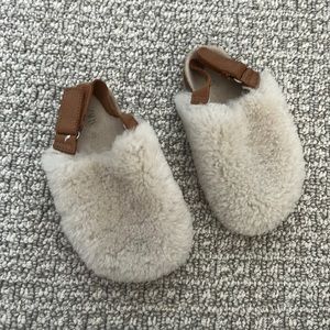 Zara Baby Sherpa Clogs Mules Shoes White and tan 23 7